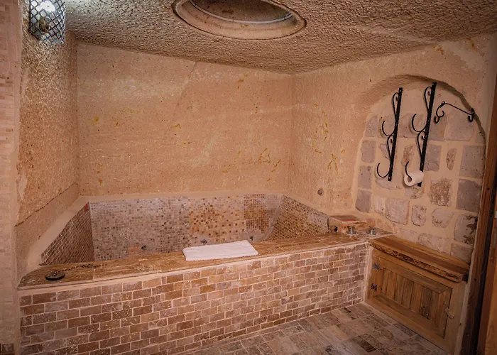 Sur Cave Hotel