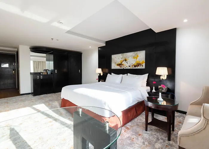 Mira Business Hotel