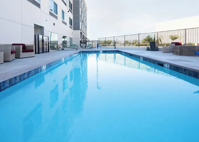 Holiday Inn Express & Suites - Murrieta By Ihg
