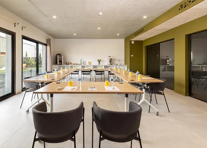 Golden Tulip Hotel & Rooftop Martigues Provence
