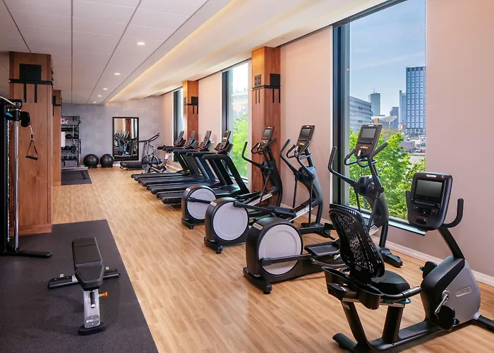 Hampton By Hilton At The Boston Seaport District