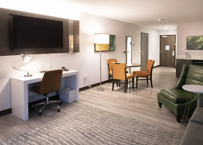 Cambria Hotel Shelby Township - Detroit Utica