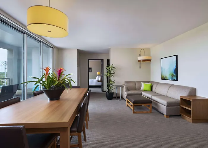Hyatt Place Greensboro Downtown