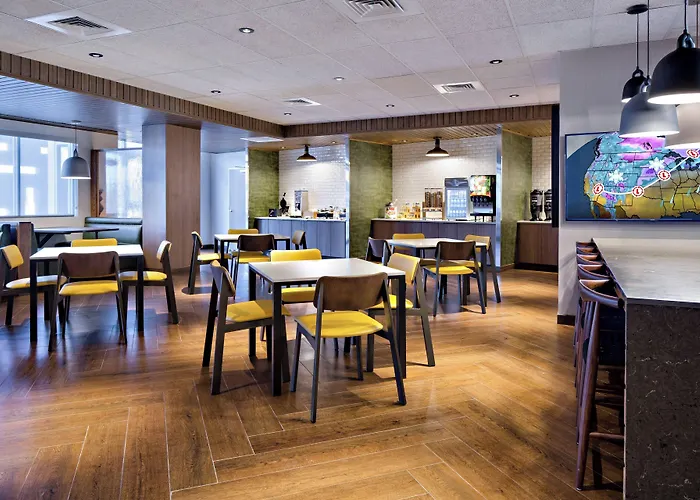 Fairfield Inn & Suites By Marriott Fayetteville