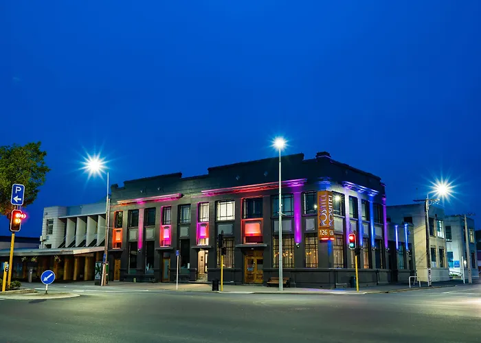 Poshtel