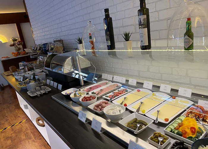 Hotel Bitzer Backnang Zentrum 24h Check In Frühstück zubuchbar gratis Parkplätze