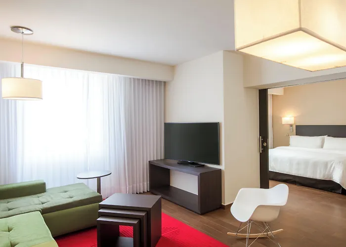 Fiesta Inn Express Monterrey Centro
