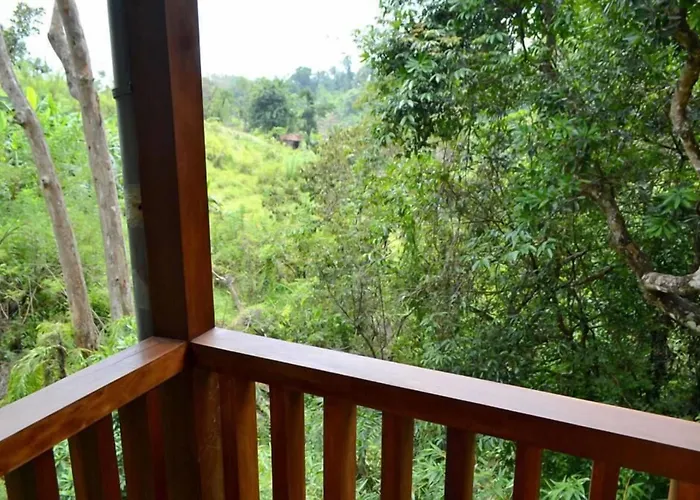 Landa Holiday House