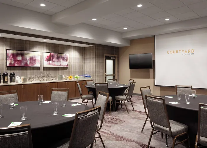 Courtyard By Marriott Winter Haven