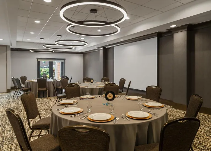 Holiday Inn Nashville - Vanderbilt - Dwtn By Ihg