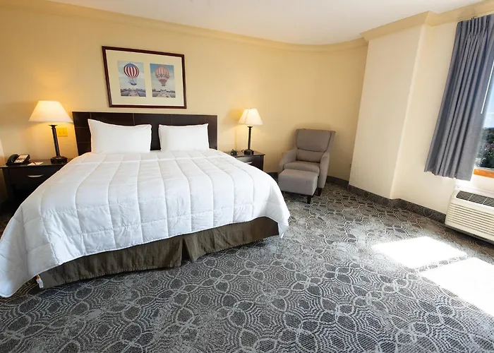 Meadowlands Plaza Hotel