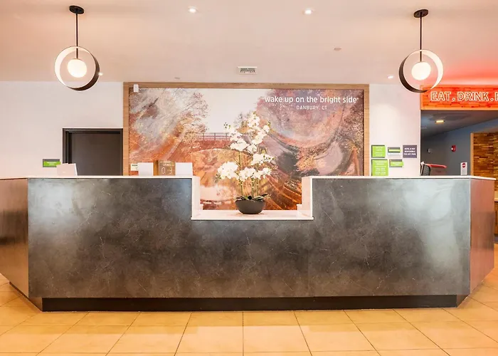 La Quinta By Wyndham Danbury