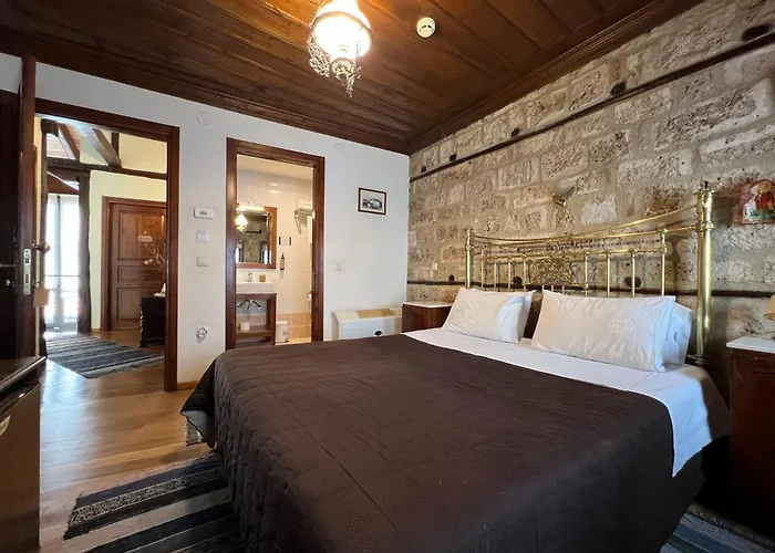 Hagiati Guesthouse - Edessa Cozy Mountain Retreat