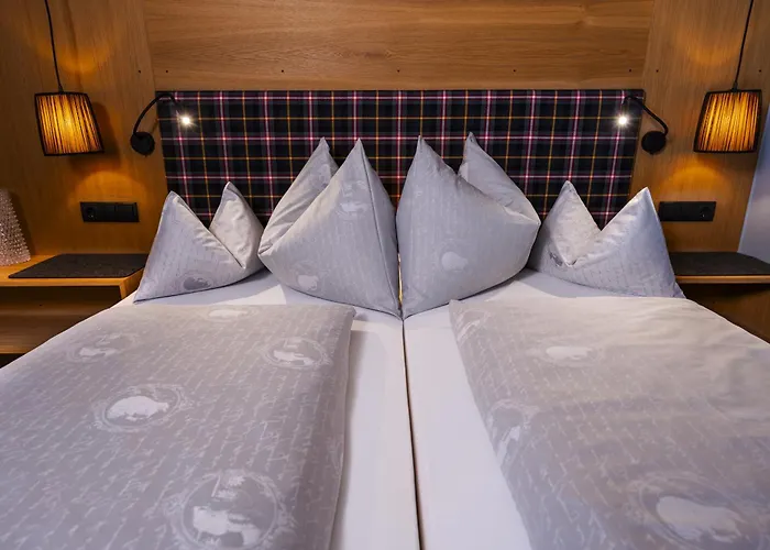 Hotel Hubertushof - Ski-In & Ski-Out In Stuben Am Arlberg