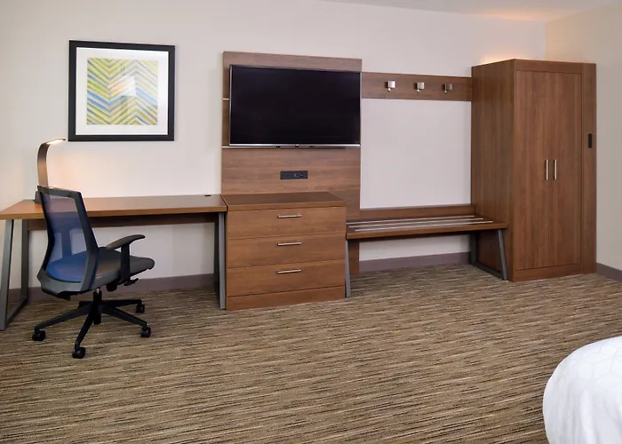 Holiday Inn Express & Suites - Ottumwa By Ihg