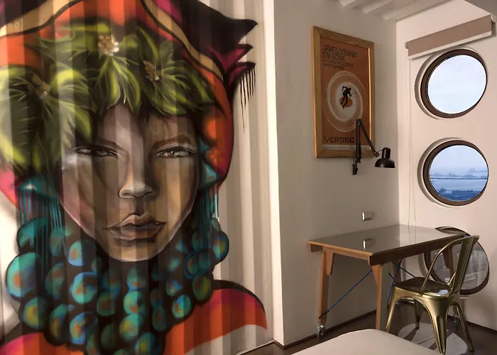 Hotel Winebox Valparaiso