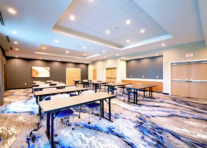 Fairfield Inn & Suites By Marriott Dallas Cedar Hill