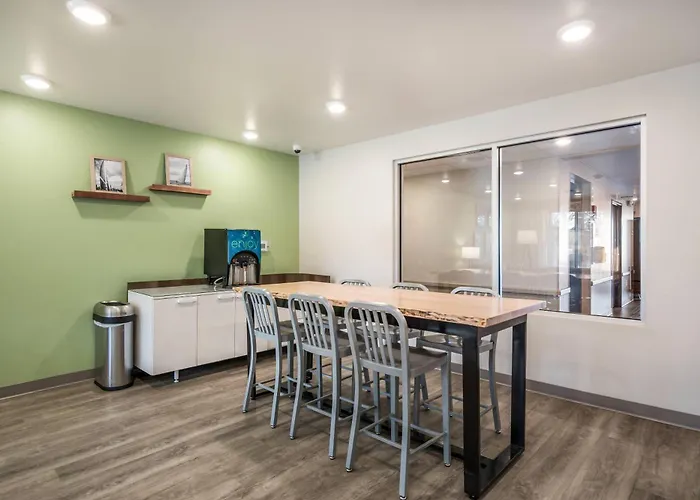 Woodspring Suites Gurnee - Chicago