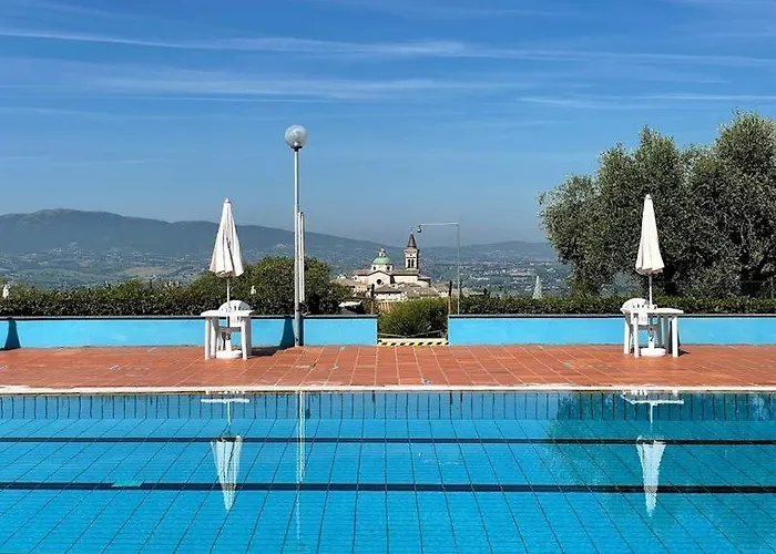 HOTEL TREVI Palazzo Natalini