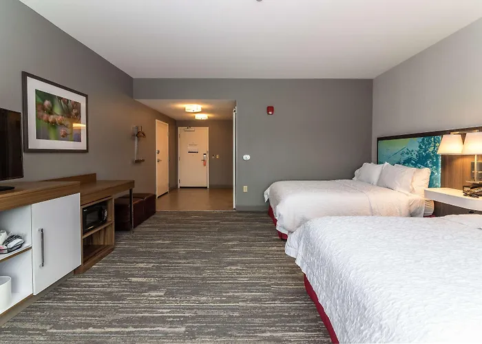 Hampton Inn & Suites - Allen Park