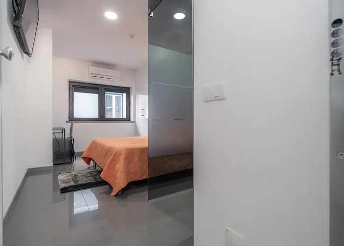 Ergosuites