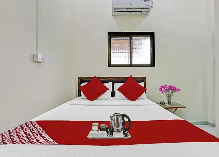 Hotel O S K Palace