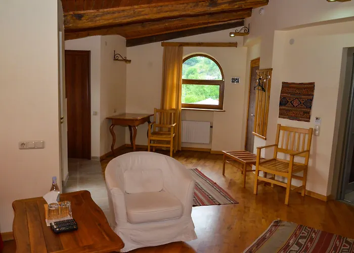 Hotel Mirhav
