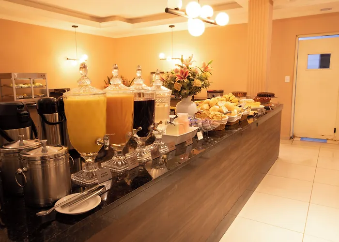 Ellus Hotel