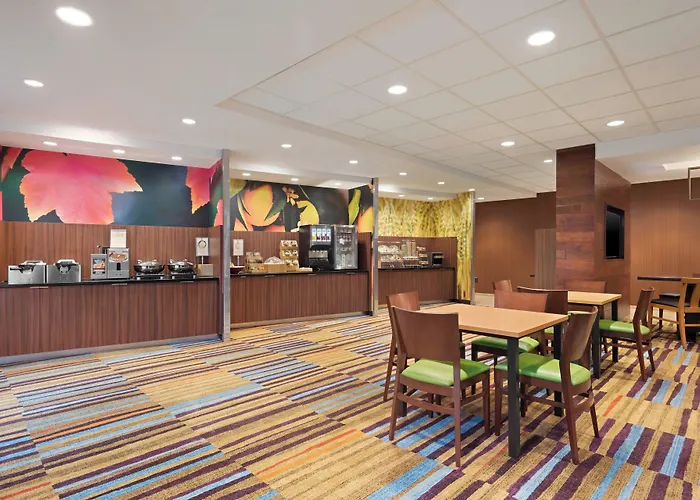 Fairfield Inn & Suites By Marriott Charlottesville Downtown/University Area