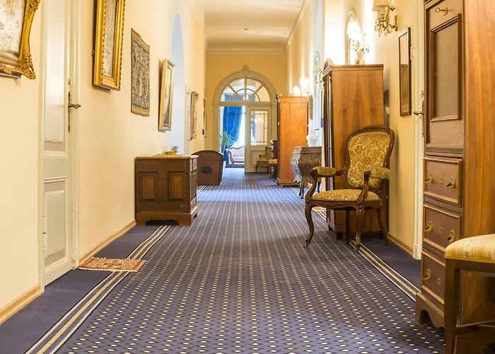 Schlosshotel Rühstädt Garni - Natur&Erholung an der Elbe