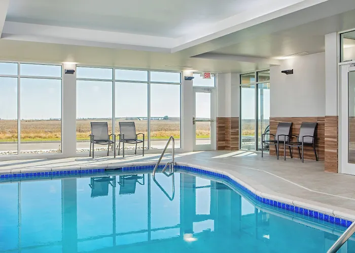 Fairfield Inn & Suites By Marriott Mcpherson
