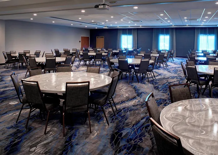 Fairfield Inn & Suites By Marriott Columbus, In