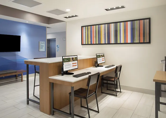 Holiday Inn Express & Suites Sioux City North - Event Center By Ihg