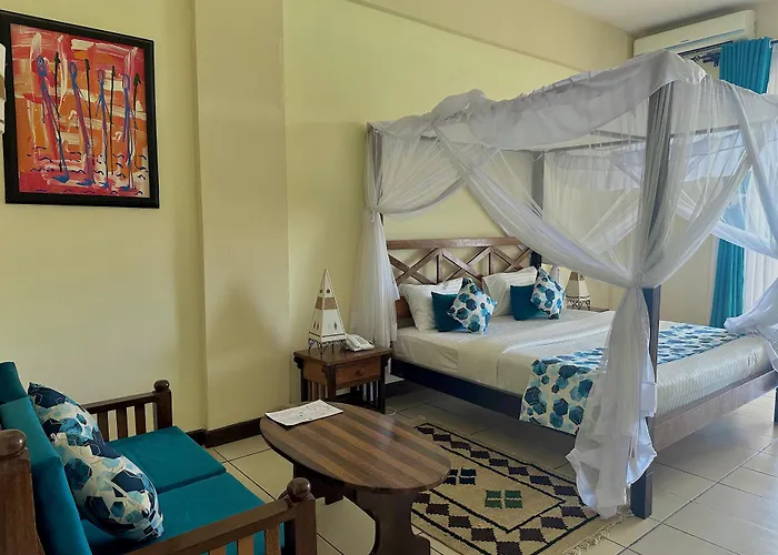 Cityblue Creekside Hotel & Suites