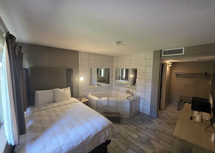 Econo Lodge Inn & Suites Yuma