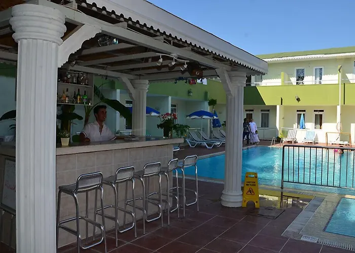 Elis Beach Hotel