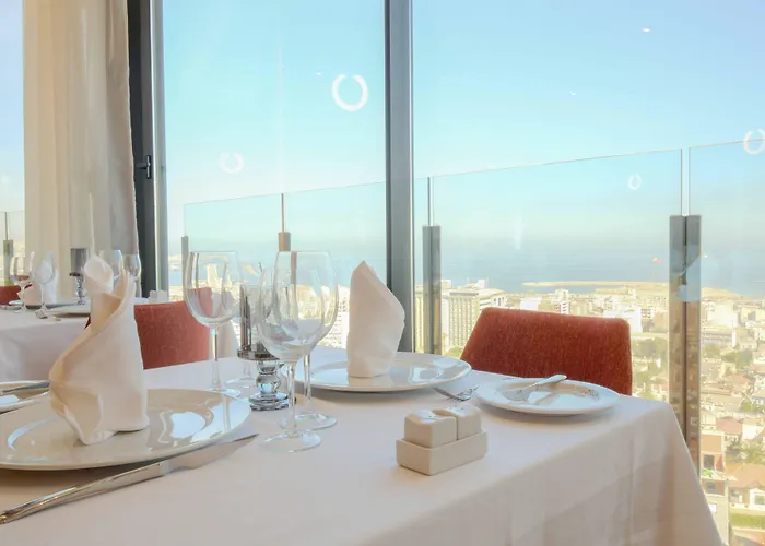Lamaraz Hotels
