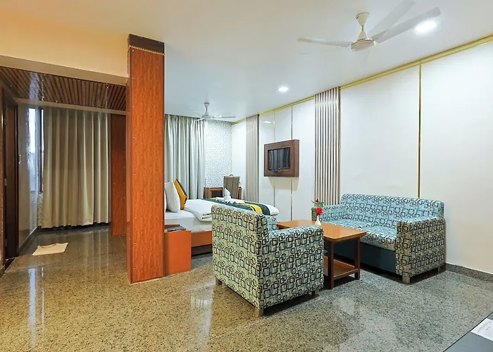 Hotel Ssssssss Close! Varanasi