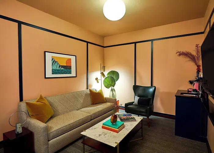 Fairlane Hotel Nashville