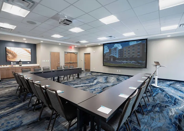 Fairfield Inn & Suites By Marriott Gainesville I-75