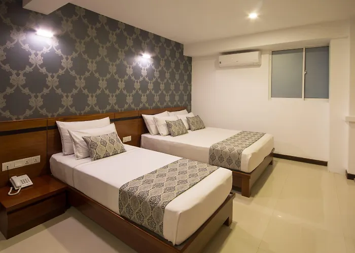 Ceyloni City Hotel