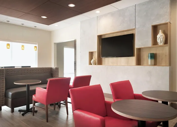 Holiday Inn Express & Suites - Cincinnati South - Wilder By Ihg
