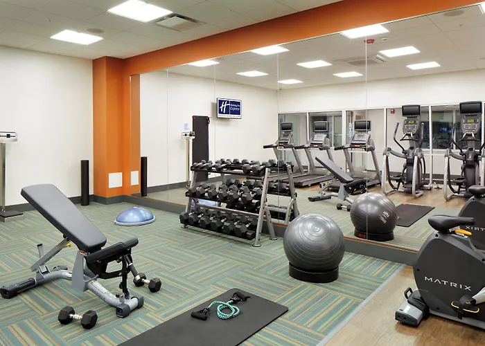 Holiday Inn Express & Suites - Cincinnati North - Liberty Way By Ihg
