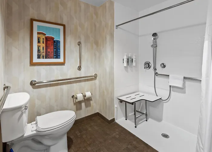 Hampton Inn & Suites Glenarden/Washington Dc
