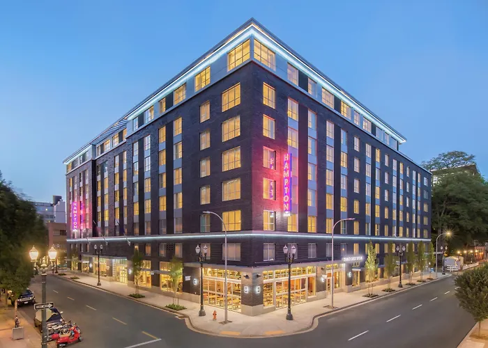 Hampton Inn And Suites By Hilton Portland-Pearl District