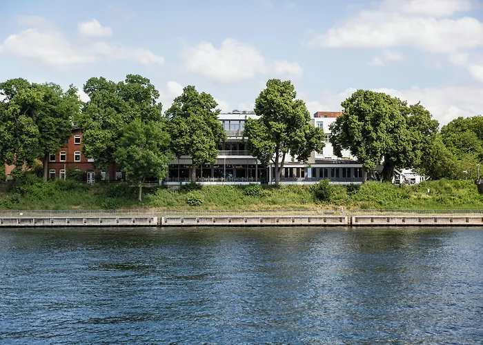 Conventgarten Hotel & Restaurant - Direkt Am Nord-Ostsee-Kanal