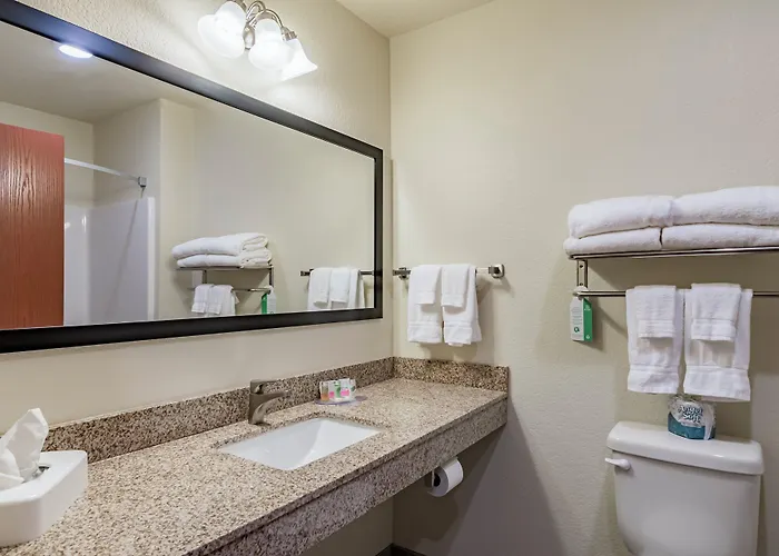 Cobblestone Inn & Suites - Lamoni