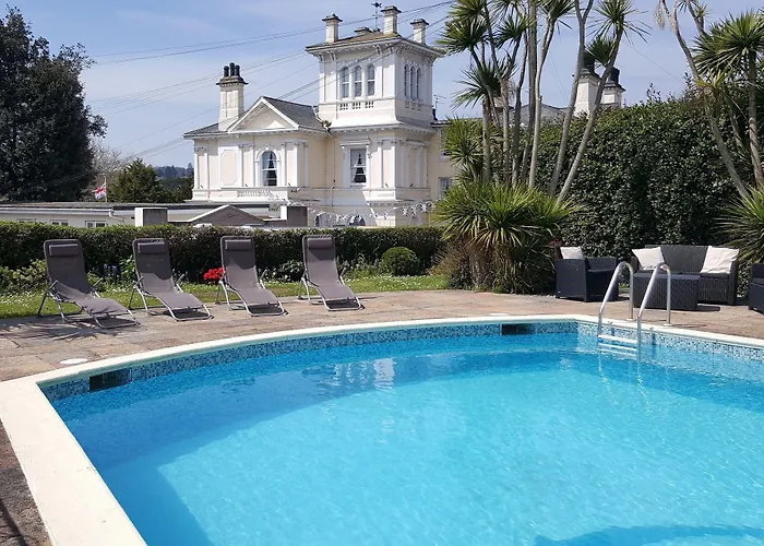 The Devon Court