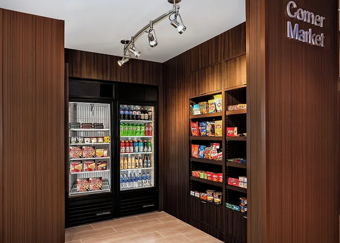Fairfield Inn & Suites Van Canton Area