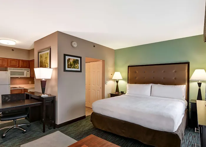 Homewood Suites By Hilton Aurora Naperville